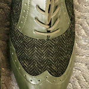 Hush Puppies Green Wing Tip Oxford Bootie Size 10